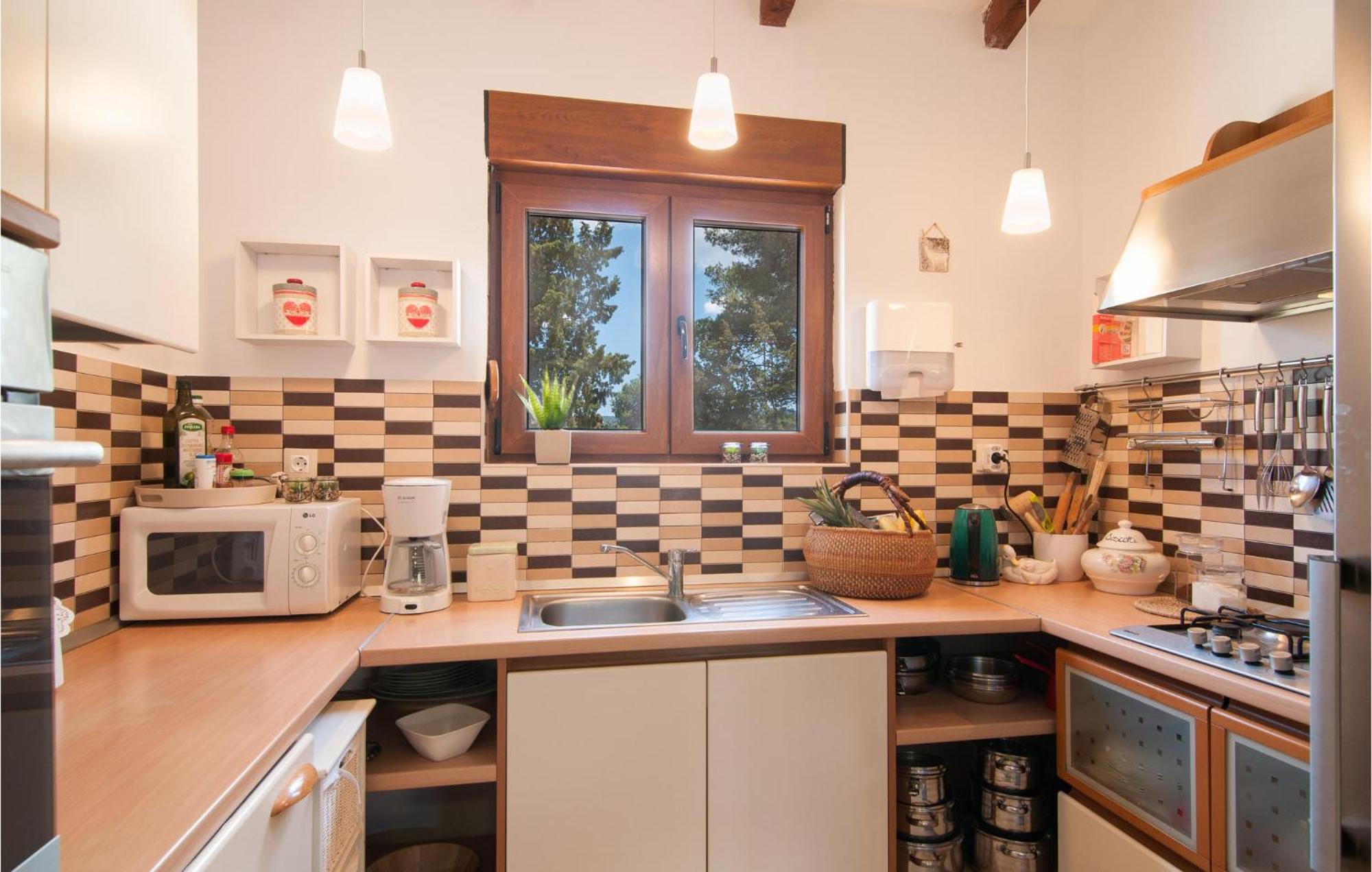 Cozy Home In Mudri Dolac With Kitchen Basina Esterno foto