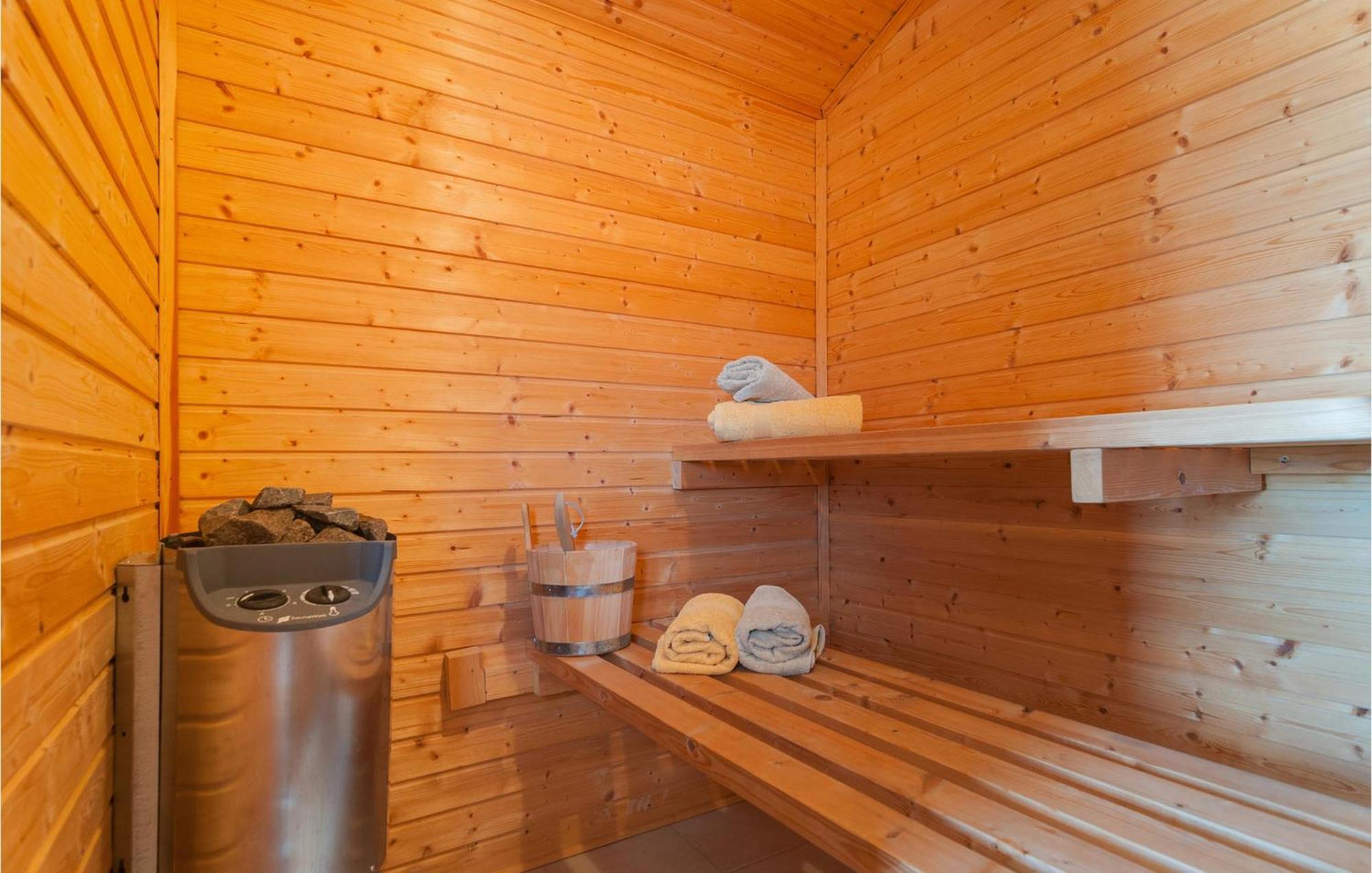 Cozy Home In Mudri Dolac With Kitchen Basina Esterno foto